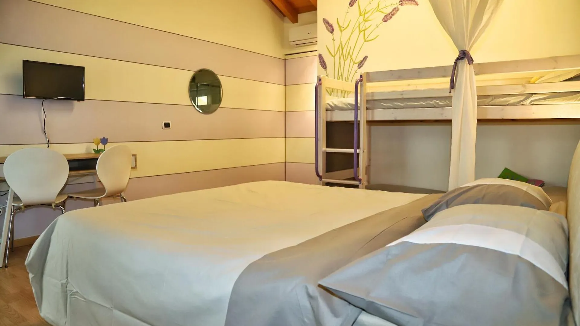 In The Countryside Just 15 Minutes From The Airport Villa Stezzano