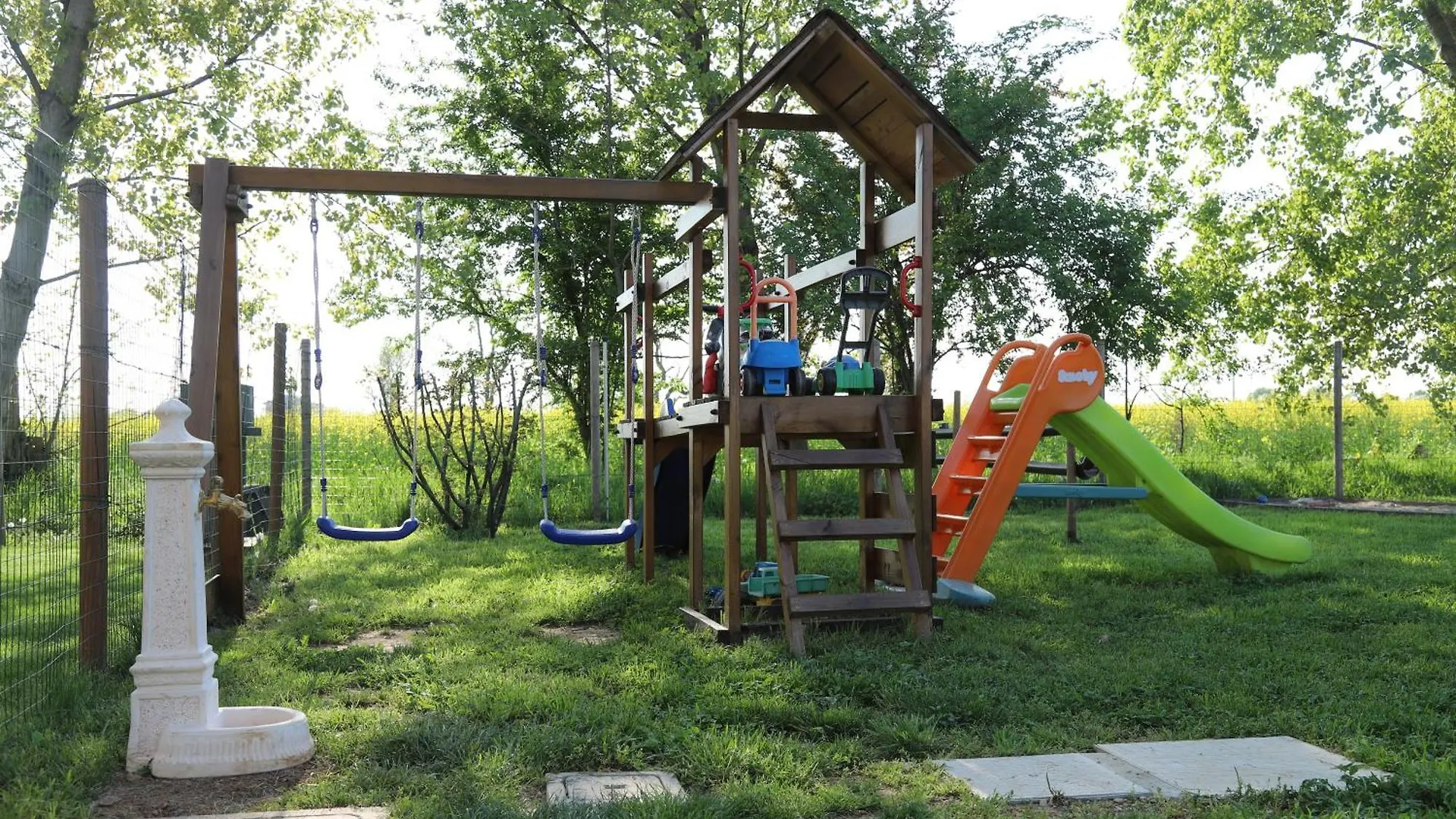 In The Countryside Just 15 Minutes From The Airport Villa Stezzano